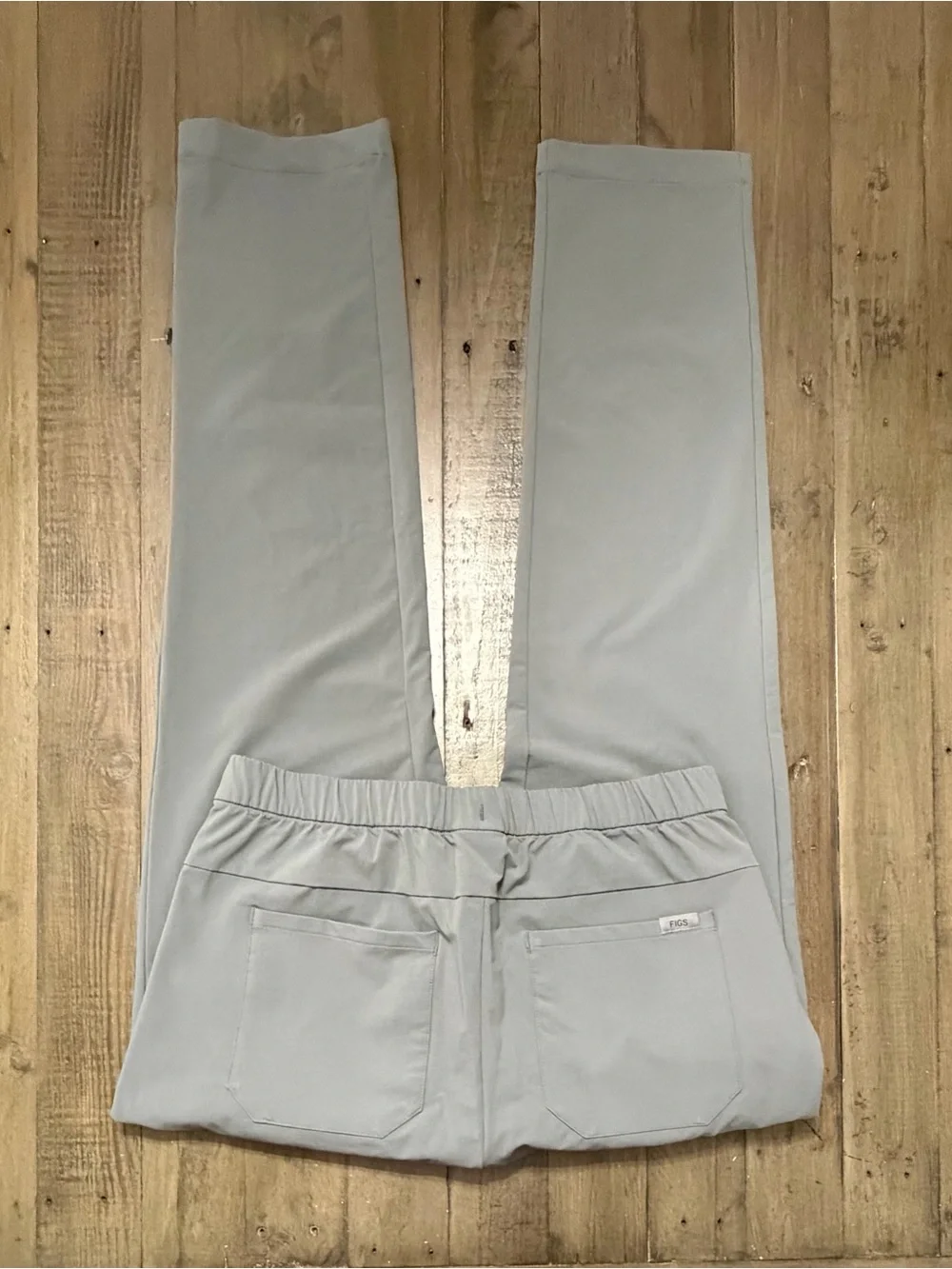 Figs brand new
